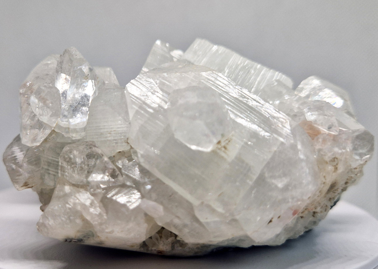 Apofyliet Cluster met Stilbiet