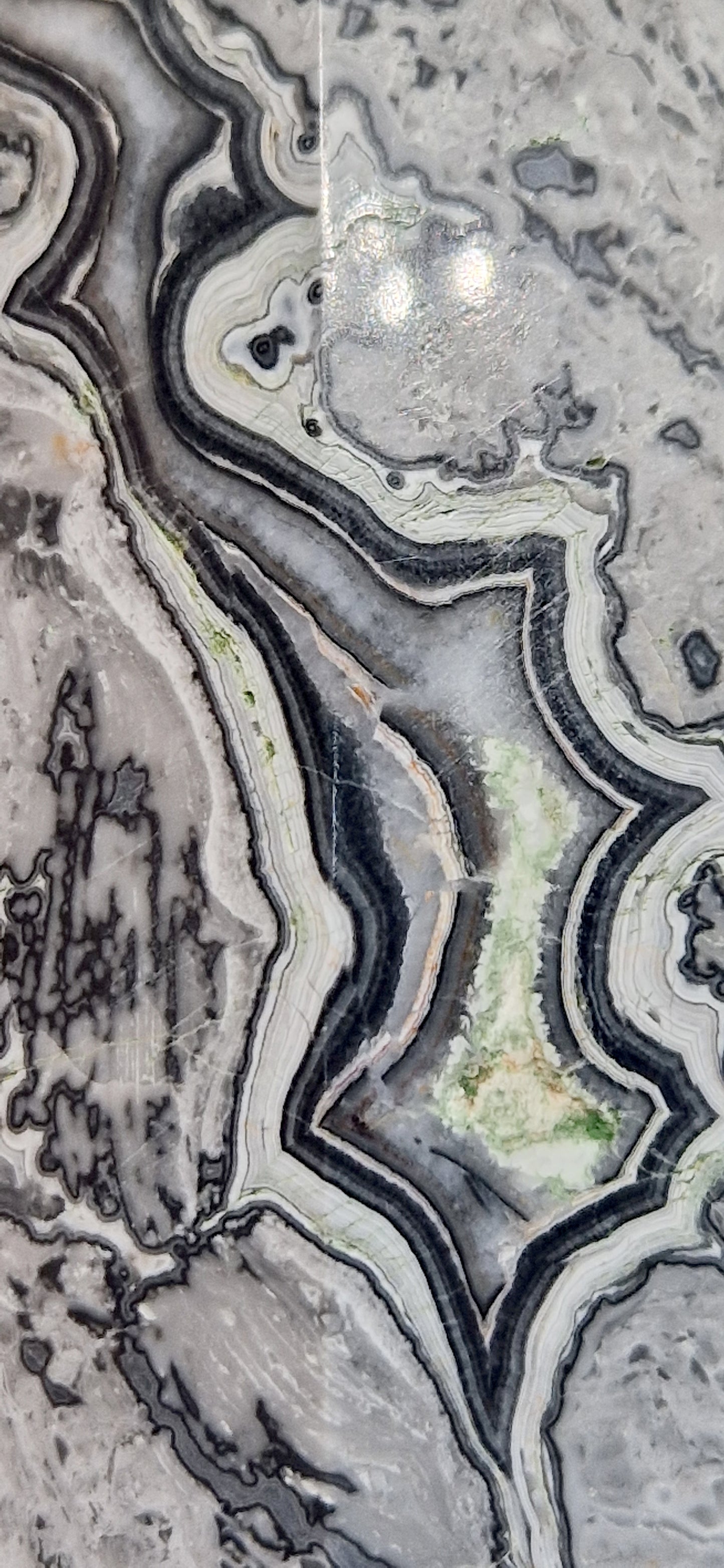 Grijze Crazylace Agaat Toren