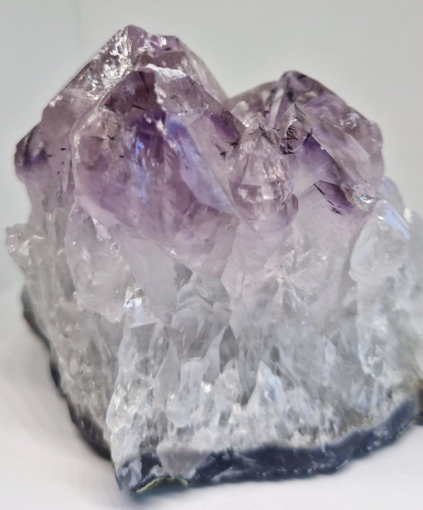 Amethist Cluster met Goethiet