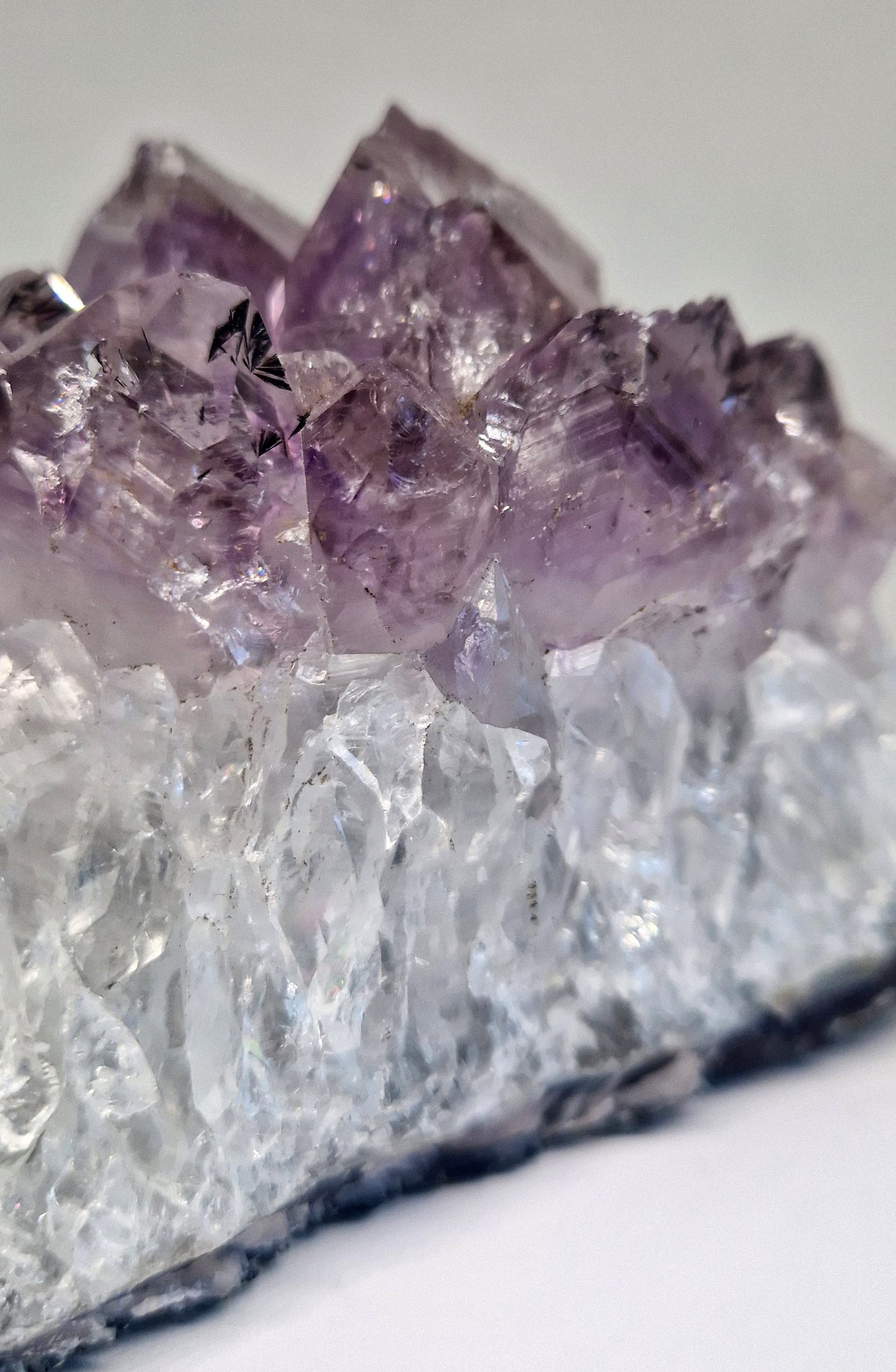 Amethist Cluster met Goethiet