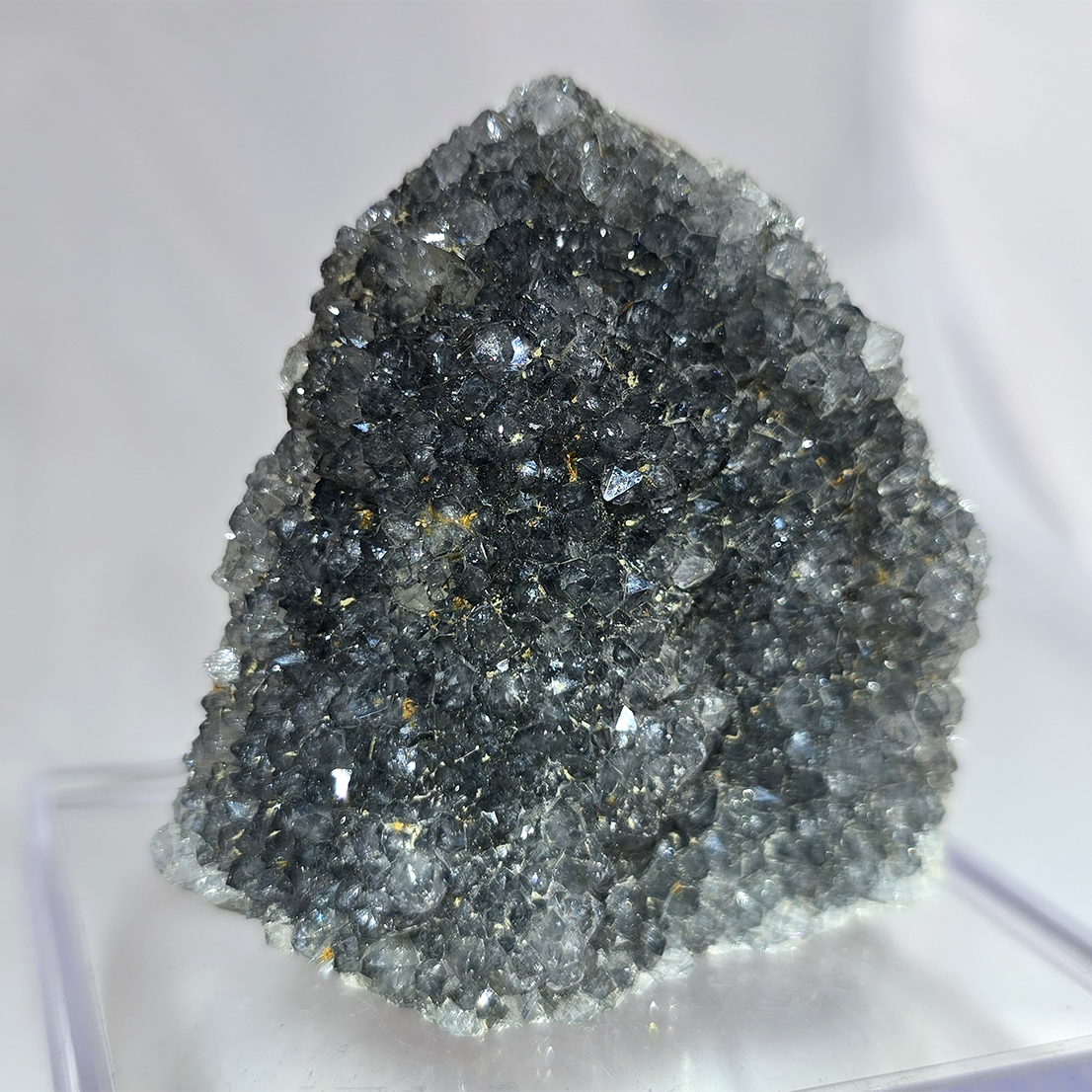 Amethist zwart 127gr (cluster)