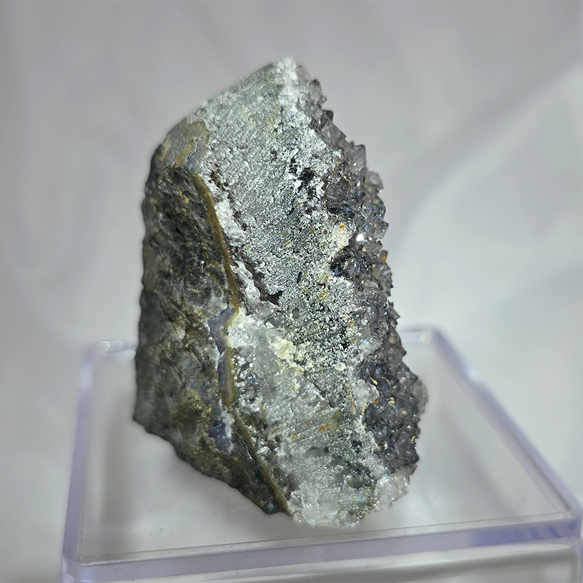 Amethist zwart 127gr (cluster)