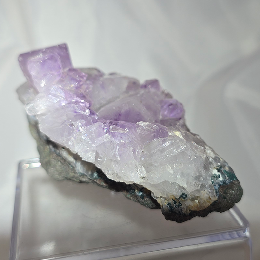 Amethist 241 gr (cluster)