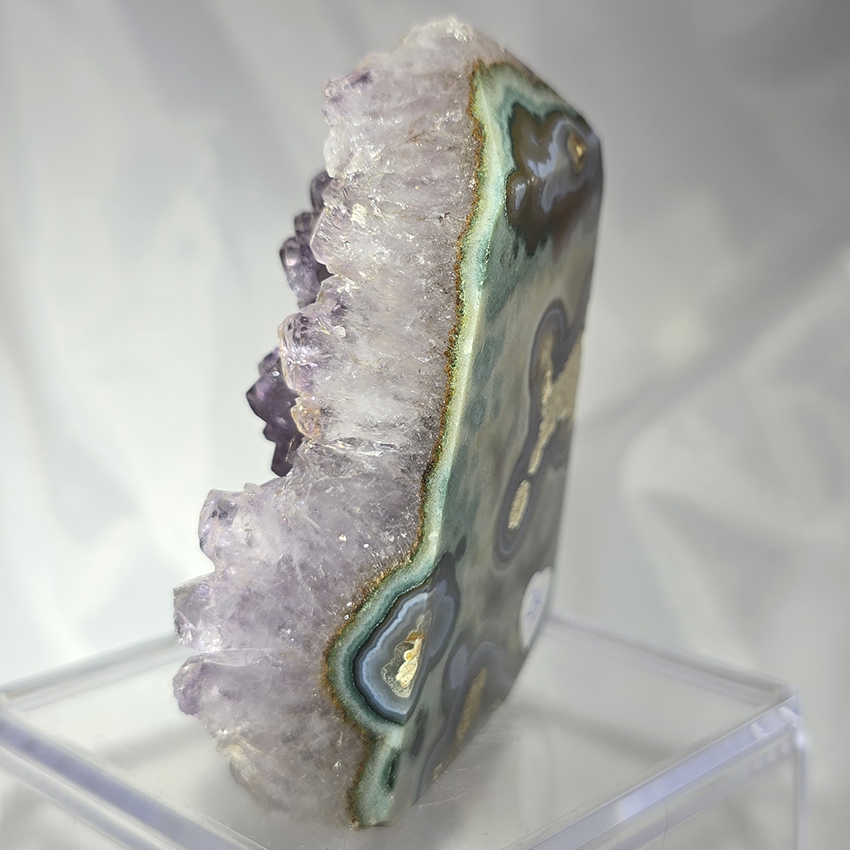 Amethist 179 gr (cluster)