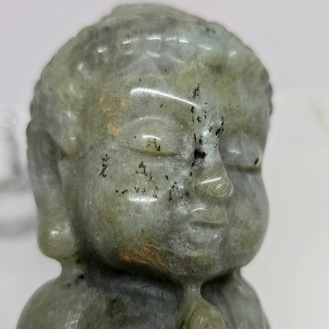 Labradoriet Baby Boeddha