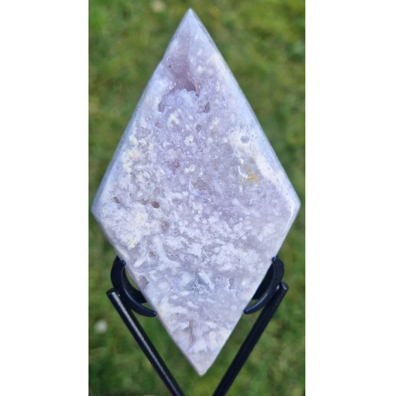 Roze Amethist Ruit met Zodiac Standaard