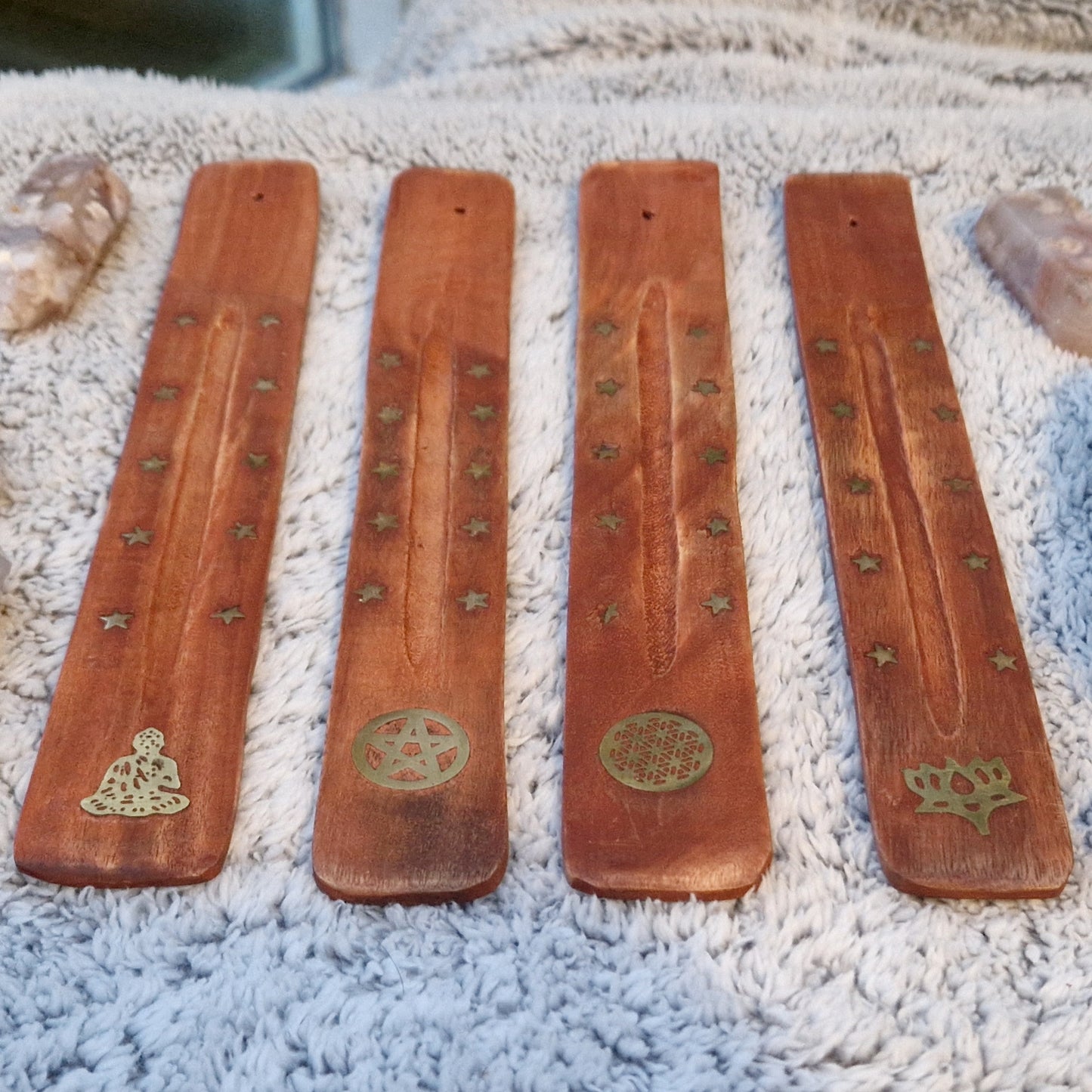 Wierookhouders (hout met messing inlay)