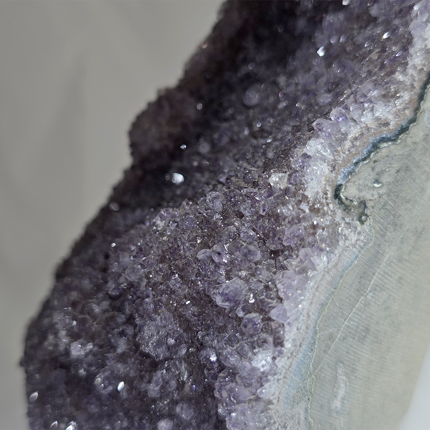 Amethist 1361 gr (cluster)