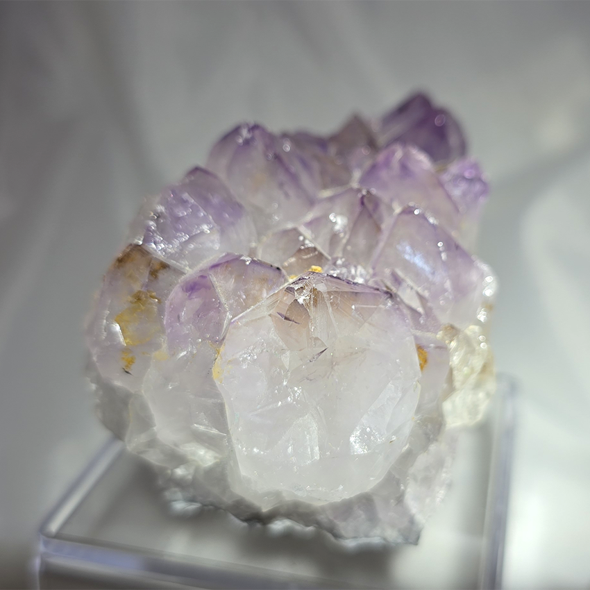 Amethist 325 gr (cluster)