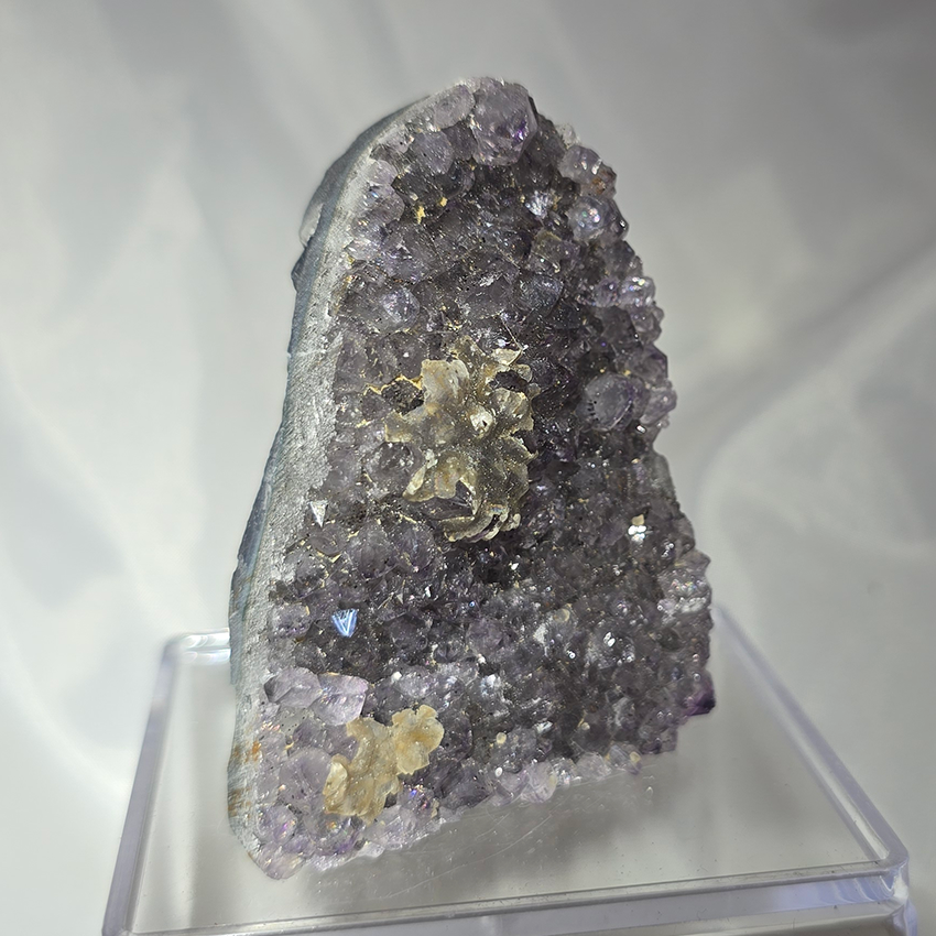 Amethist 122 gr (cluster)