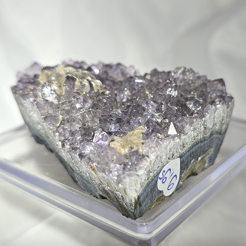 Amethist 122 gr (cluster)