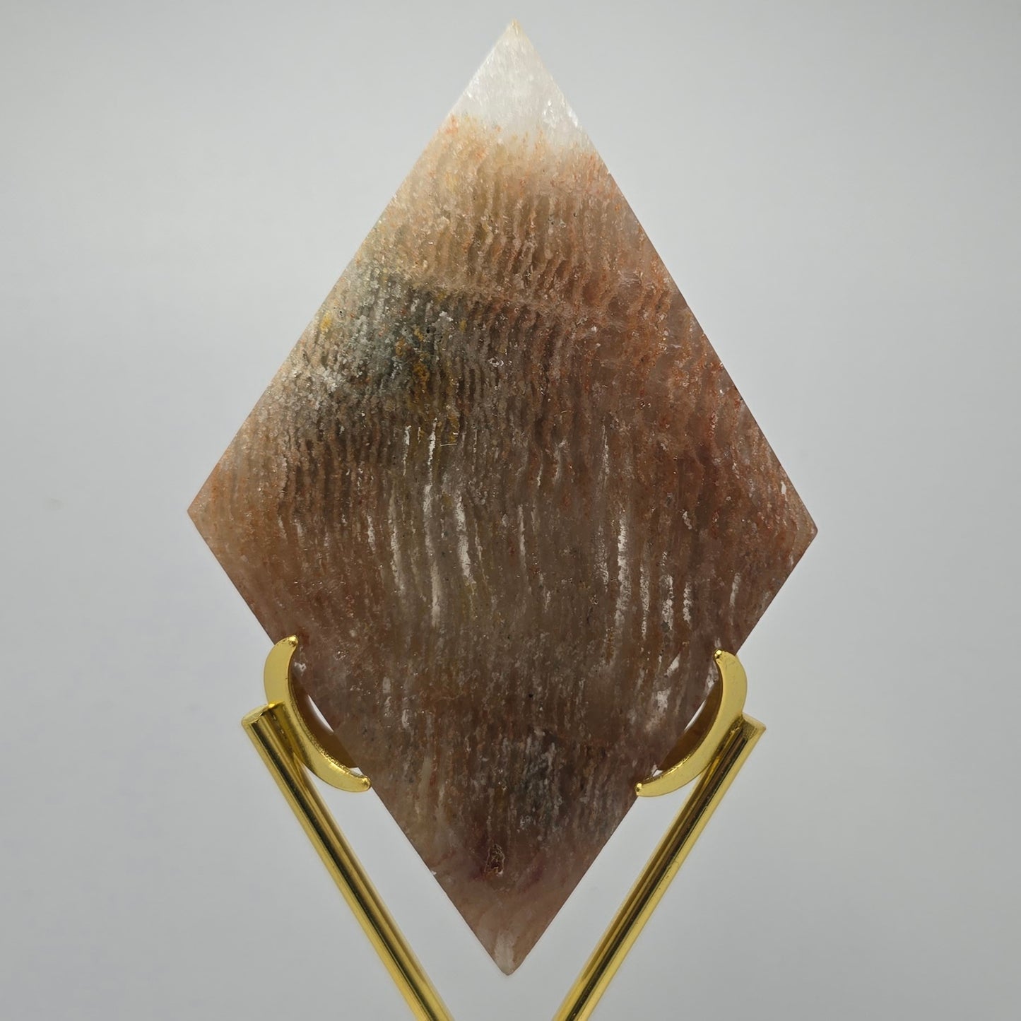 1000 Layer Ruit op standaard (Lodoliet/Sjamaankwarts)